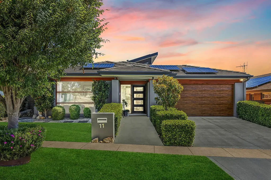 11 Hibberd Crescent, Forde, ACT 2914