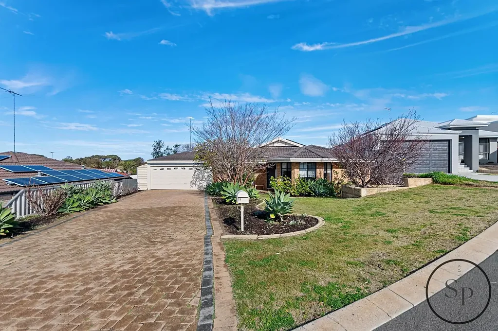 Halls Head 4 Slaapkamer FAMILY SPACE MEETS COASTAL LIFESTYLE ON 721SQM