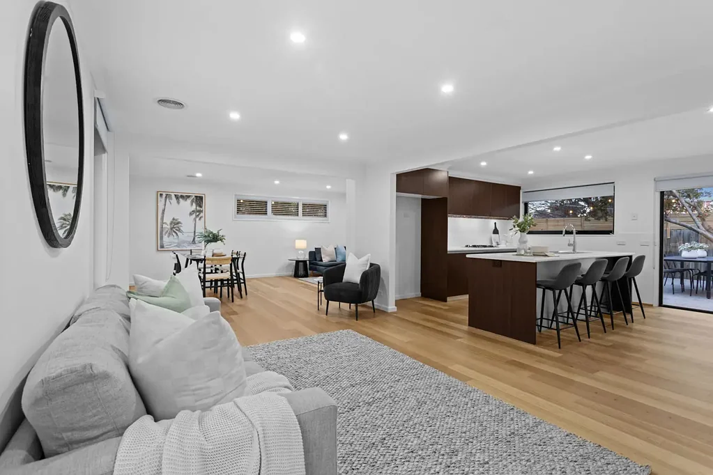 Frankston 4chambre Stunningly Renovated 4 Bedroom Home