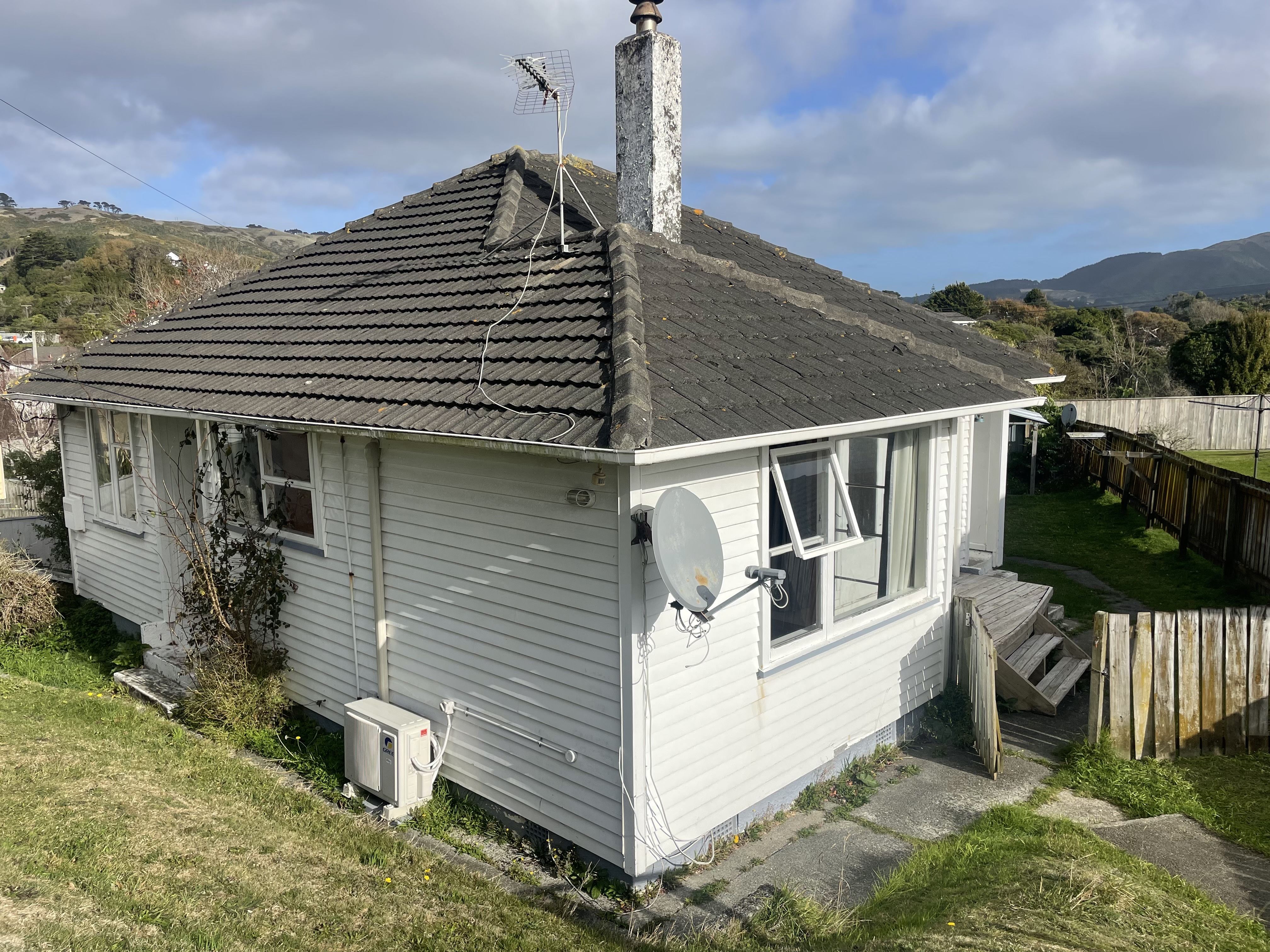 20 Stevens Crescent, Porirua East, Porirua, 2 Kuwarto, 1 Banyo, House