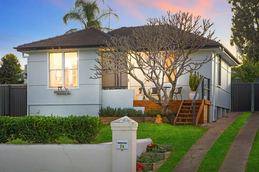 Charming Renovated Home in Convenient Lalor Park Location