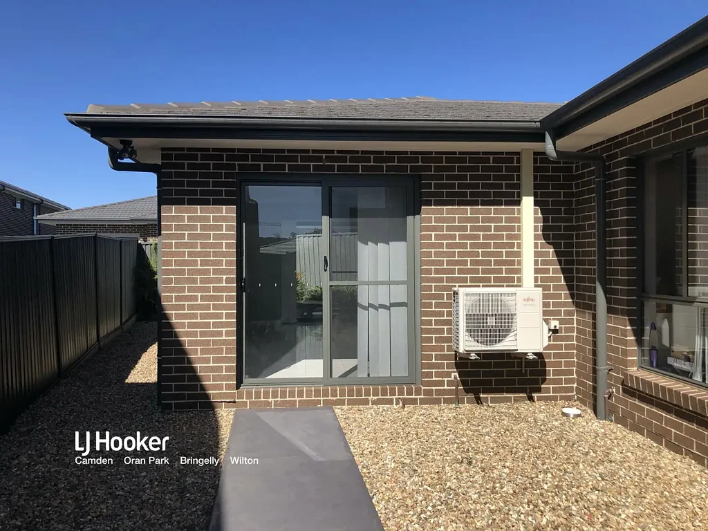 ONE BEDROOM FLAT - SEPARATE ACCESS