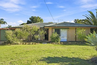 Gosnells 3房  Spacious Living in an Unbeatable Parkside Setting!