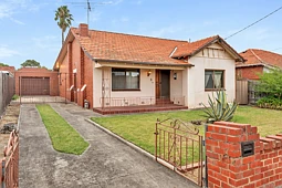 8 Rodney Avenue, Coburg North