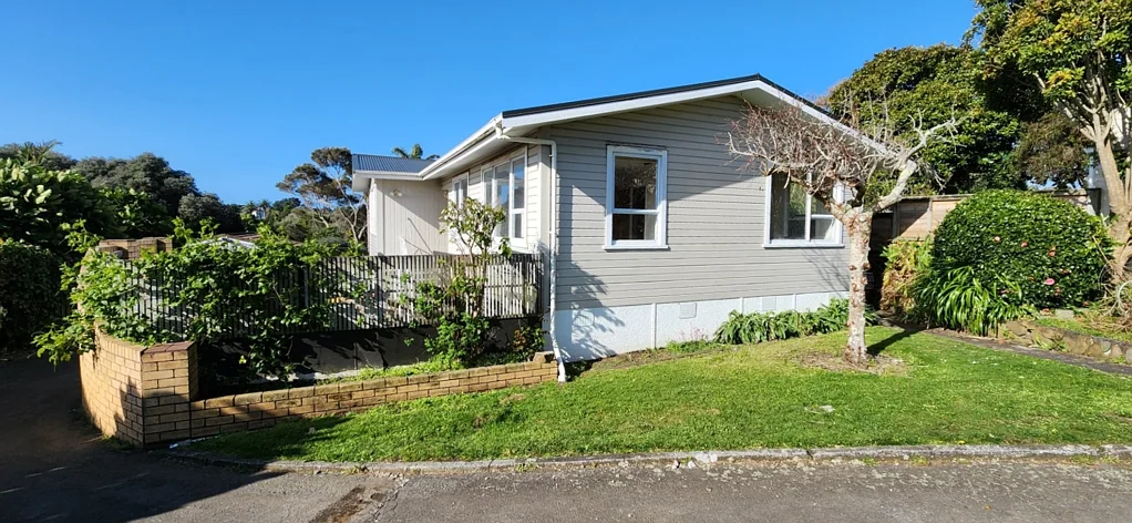 Oakura, 4 bedrooms