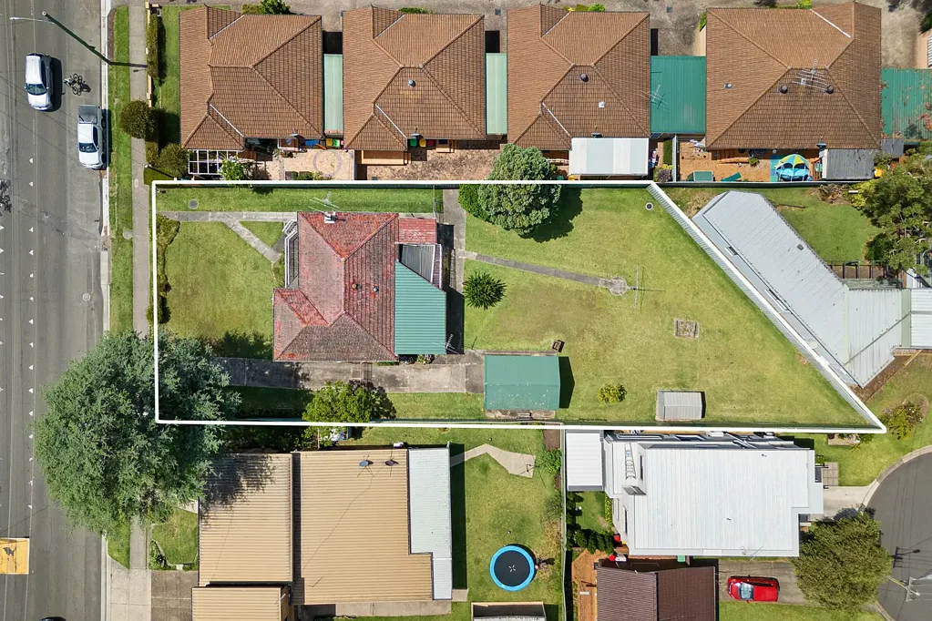 76 Belmore Road, Peakhurst, NSW 2210