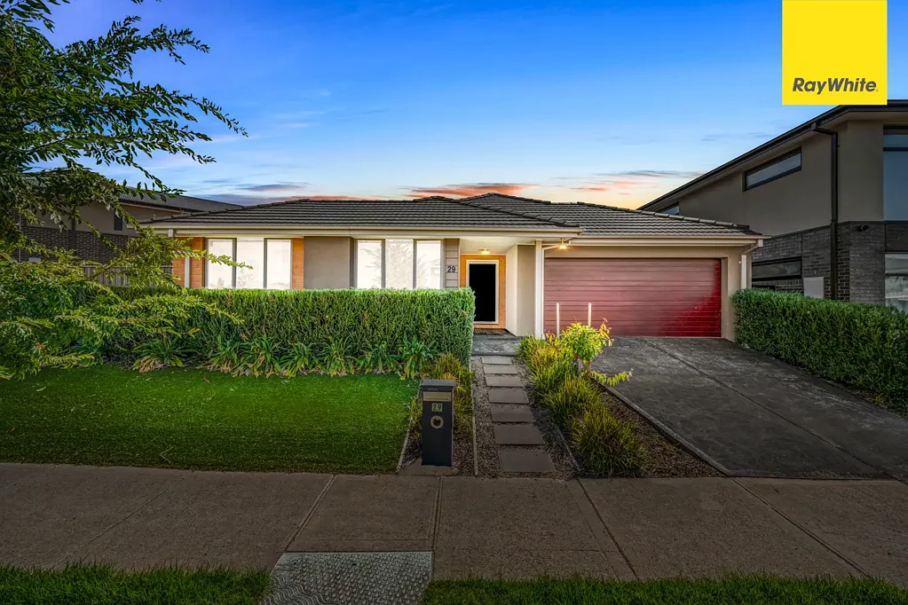 29 Dominion Drive, Burnside, VIC 3023