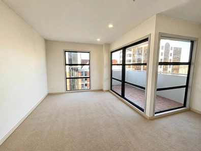 City Living Made Easy – Prime CBD Convenience!