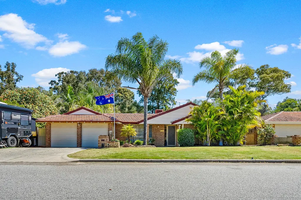 Ballajura 4房  Family home with everything to offer.