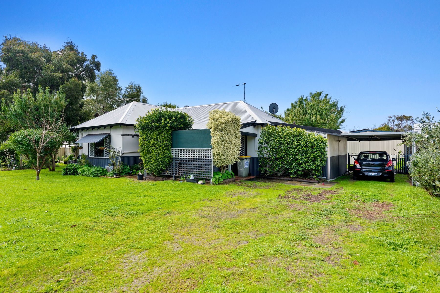 2 CONGDON AV, PINJARRA WA 6208, 0 Kuwarto, 0 Banyo, House