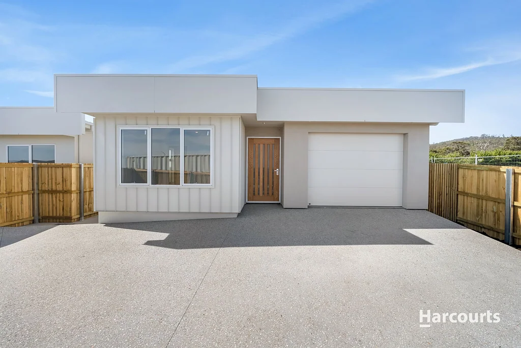 2/9 Lowmore Avenue, Rokeby, TAS 7019