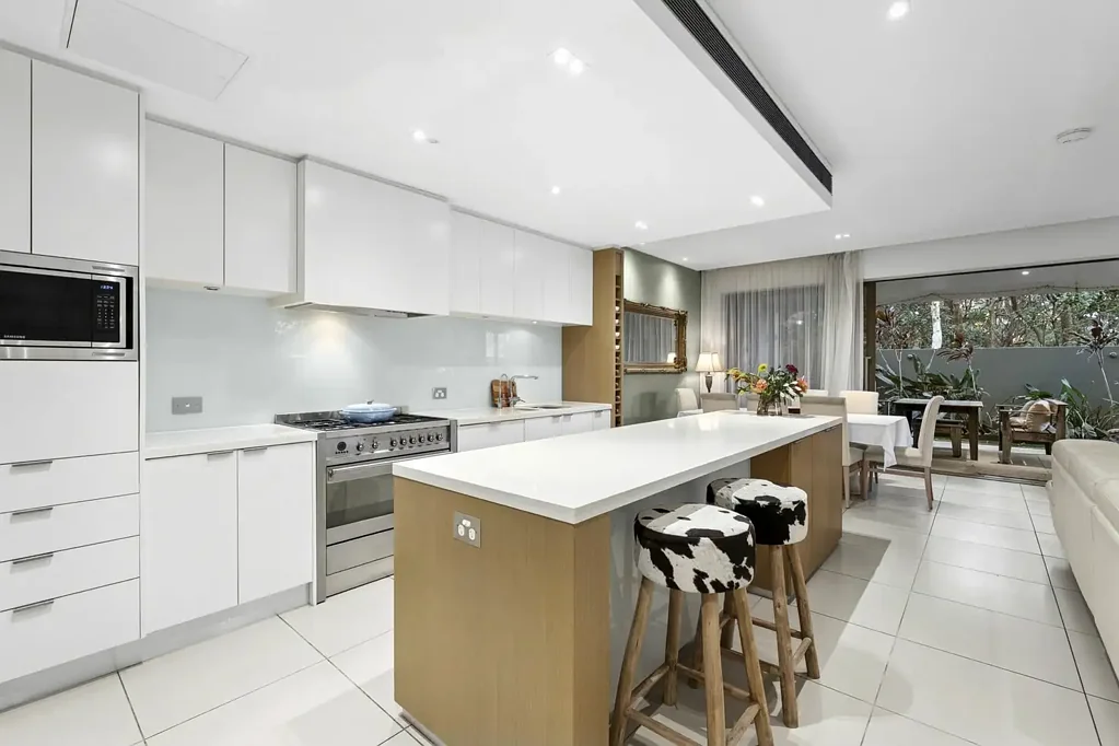 Stunning Beachfront , Fully Furnished Home