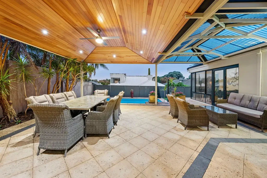 27 Dickenson Way, Booragoon, WA 6154