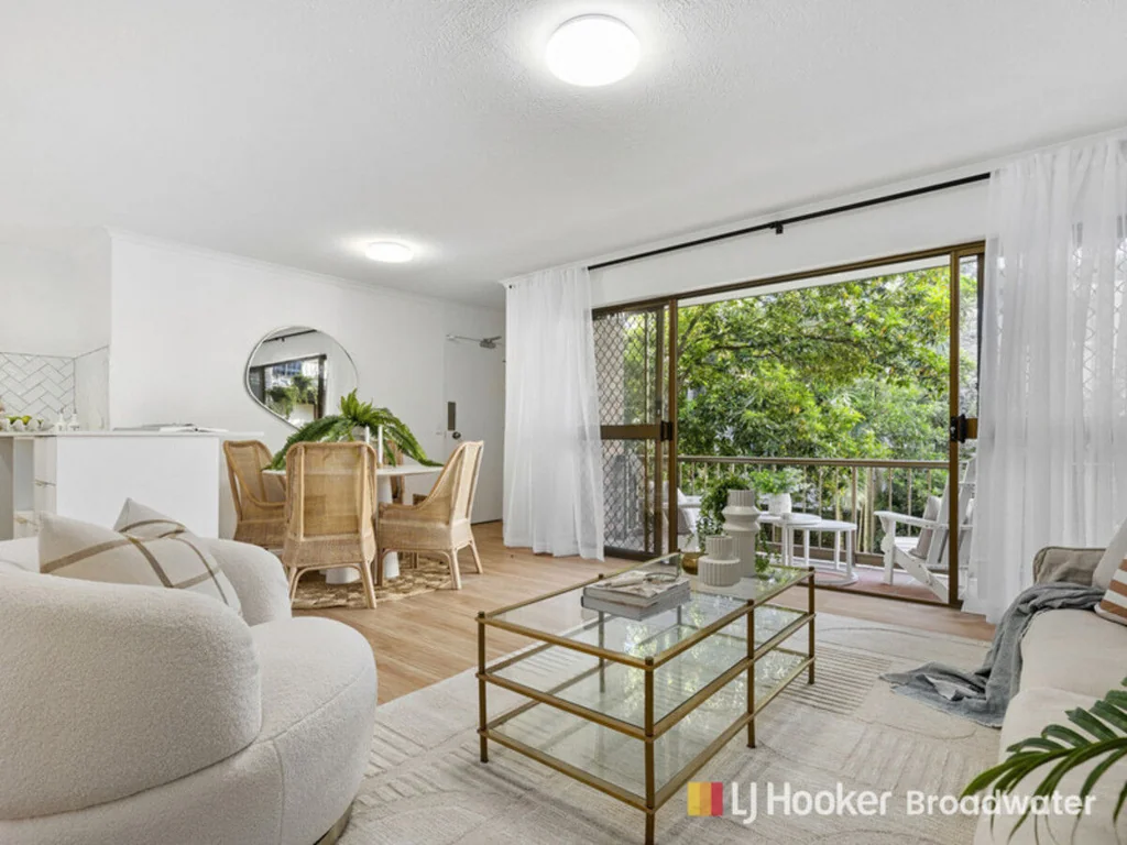 25/160-162 Frank Street, Labrador, QLD 4215