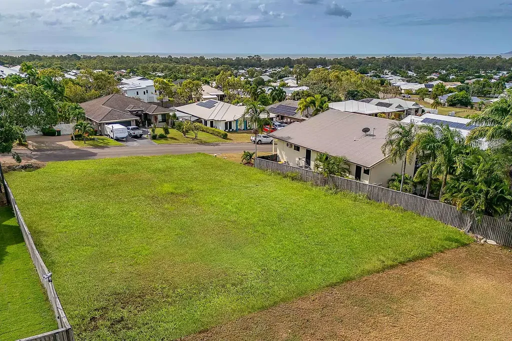 Bushland Beach BUILD YOUR DREAM BY THE SEA - PREMIUM 1010SQM BLOCK IN BEAUTIFUL 'BUSHLAND BEACH'