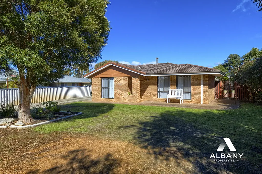 Orana 4 Slaapkamer SPACE AND VALUE - 5 MINUTES TO CBD