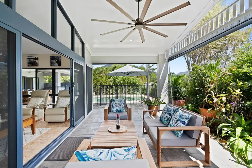 Brinsmead 4chambre Contemporary Elegance Meets Tropical Tranquility
