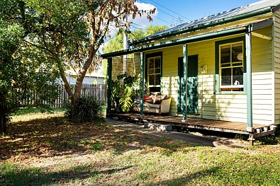 Castlemaine 2Zimmer A Home with Potential
