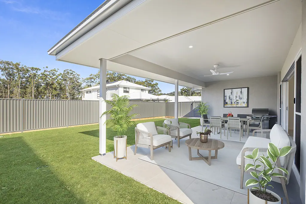 10 Halyard Avenue, Moonee Beach, NSW 2450