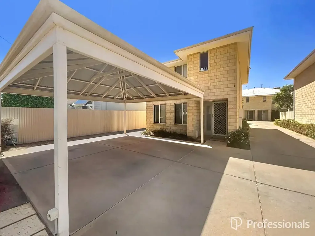 Kalgoorlie 3બેડરૂમ Set & Forget Investment - Modern Townhouse in Central Kalgoorlie!