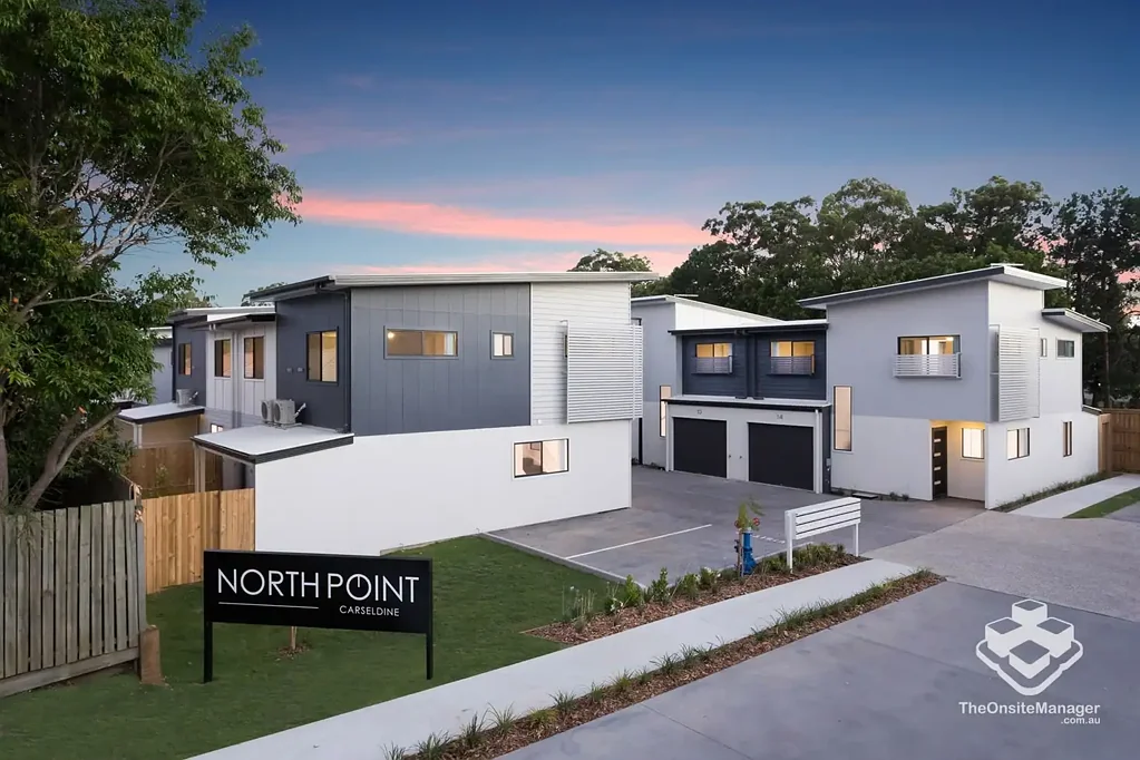 Spacious 4-Bedroom Townhouse in Prime Carseldine Location