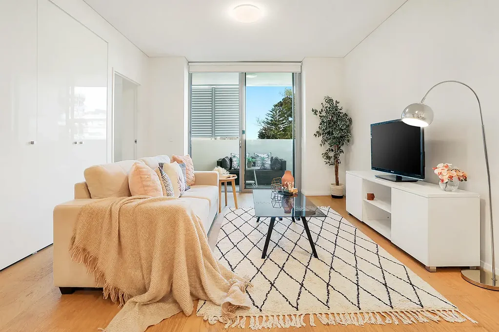 Executive Living In The Heart Of Ashfield