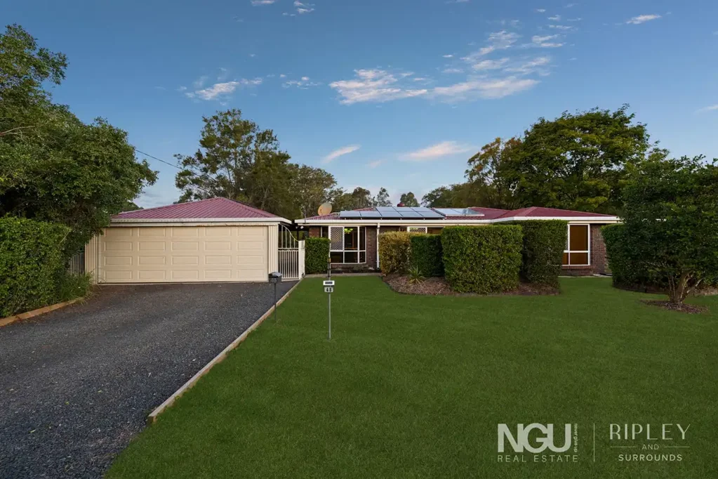 Fernvale 4Zimmer From the Street to the Backyard, This Fernvale Home Delivers More at Every Turn