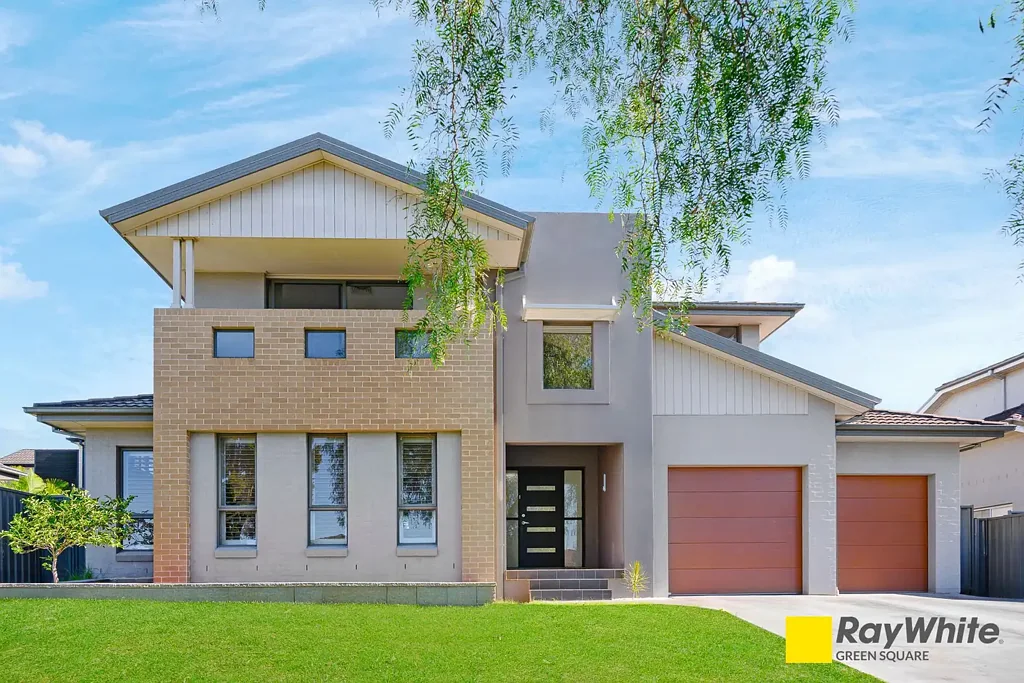 Kellyville Ridge 5 Bedroom Resort-Style Home with Prime Location!