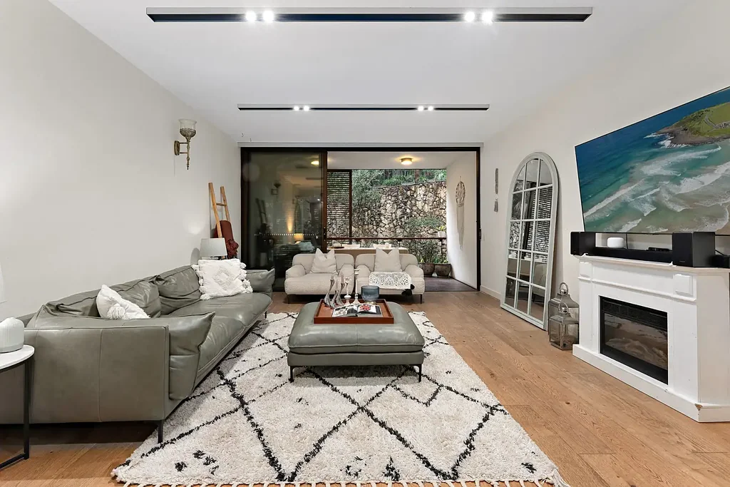 Roseville 2 Bedroom Over-sized 2 Bedroom + Study Stunning North Aspect Apartment