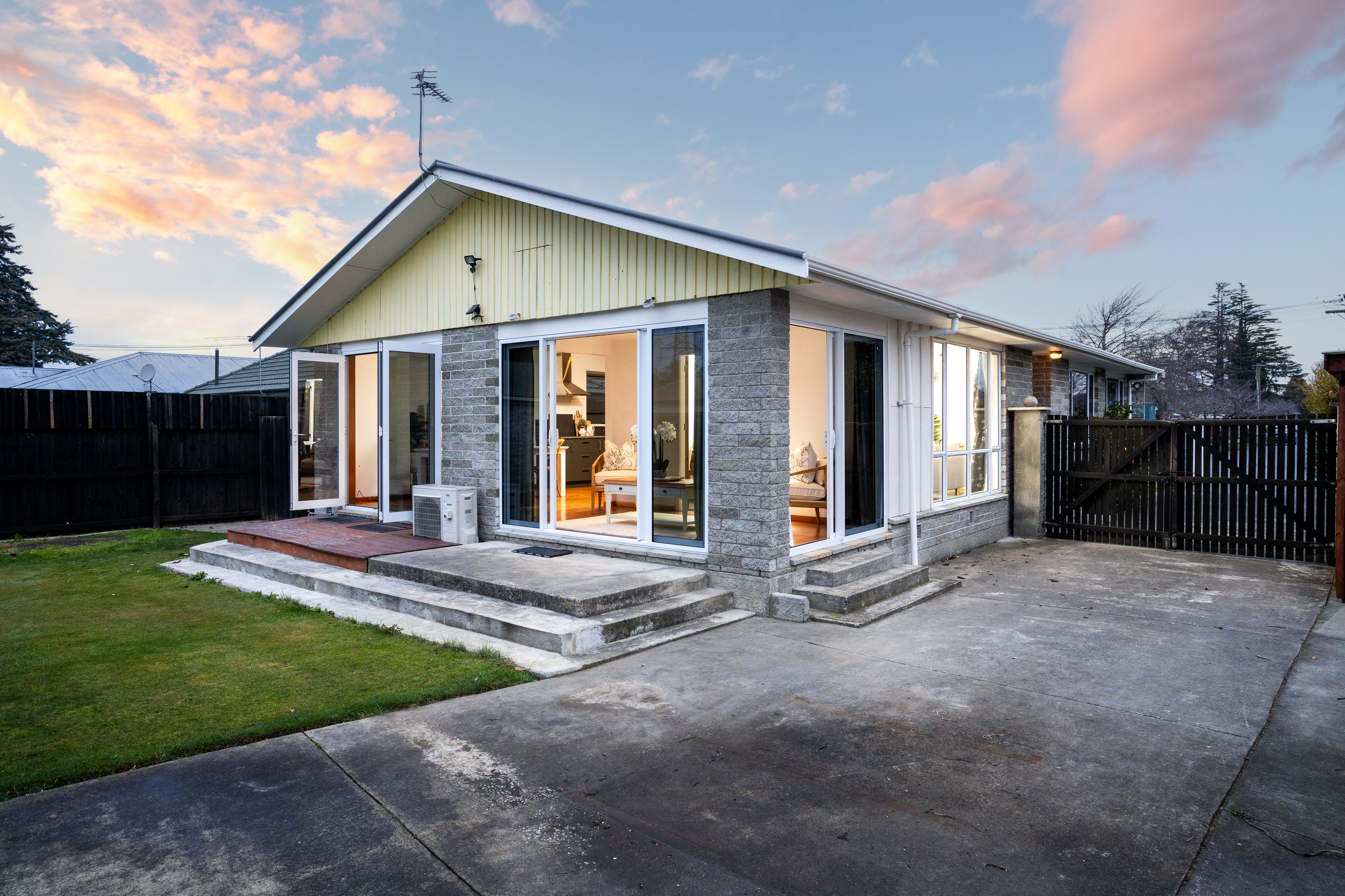 27 Mooray Avenue, Bishopdale, Christchurch, 3 phòng ngủ, 0 phòng tắm, House