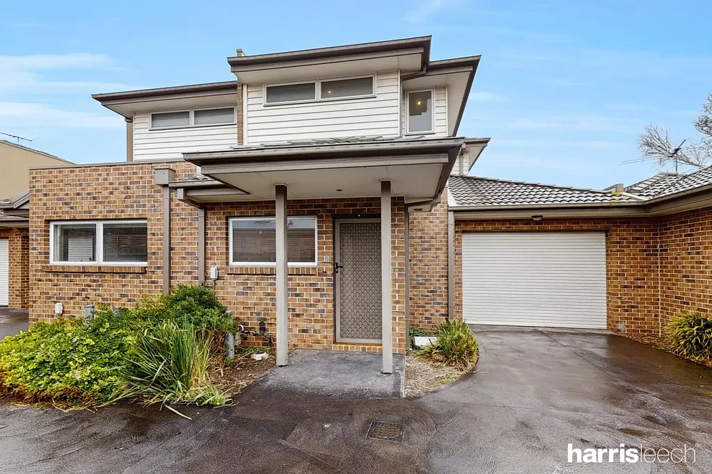 Glenroy 2房 私人出售 | 位于幽静小巷的时尚低维护生活 Private Sale | Stylish, Low-Maintenance Living in a Quiet Court Setting