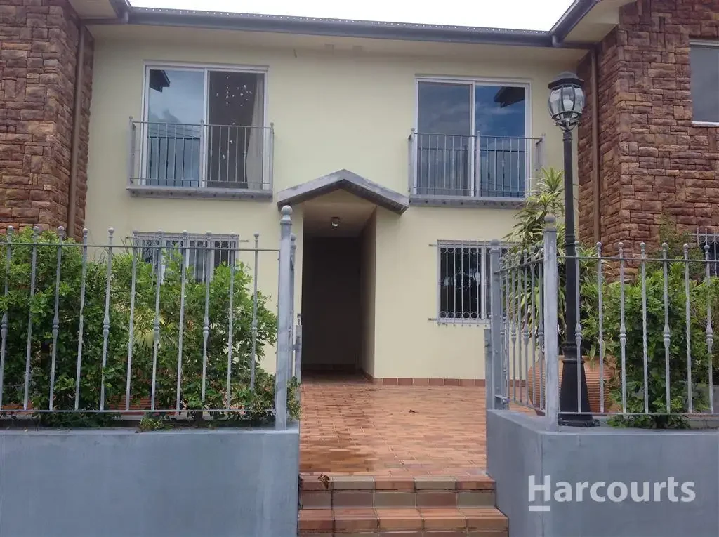 Modern 3-Bedroom Duplex - Just Minutes from the Beach!