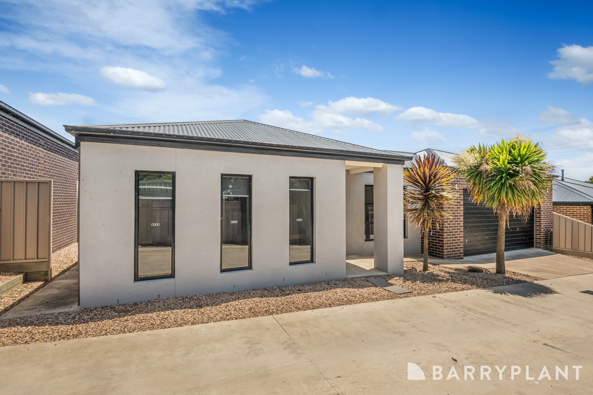 UNIT 2 18A HEINZ ST, WHITE HILLS VIC 3550, 0 rūma, 0 rūma horoi, Unit