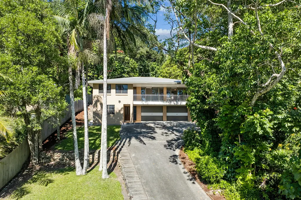 17 Walgooan Way, Ocean Shores, NSW 2483
