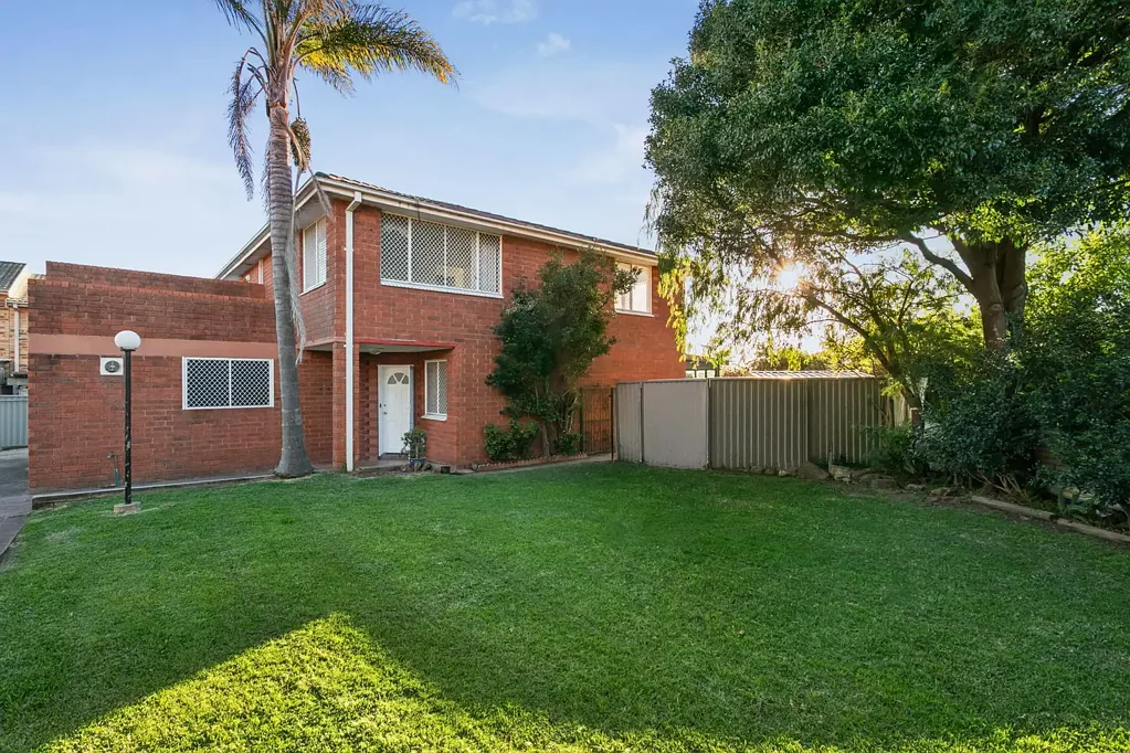 Matraville 3房 备受青睐的东北朝向联排别墅，宁静景色与泳池，位于安静住宅社区 Townhouse With Prized North East Aspect, Tranquil Outlook & Pool in a Quiet Residential Community