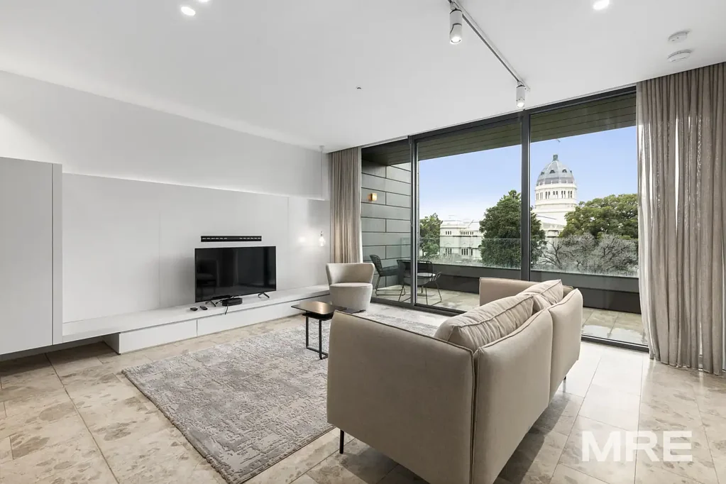 Fully Furnished! Simply Stunning Award Winning Luxury Opposite Carlton Gardens