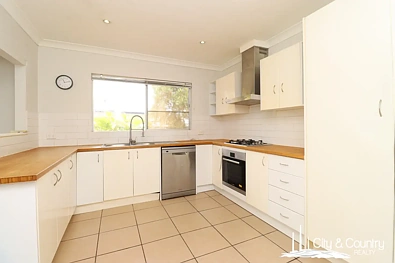 Mount Isa 3房  A Family Favourite with Space Inside & Out – Strong Investment Appeal