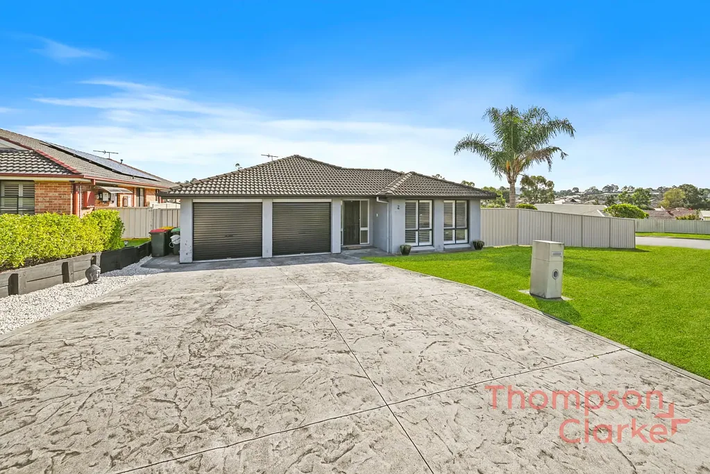 Rutherford 4房  Spacious Family Living on a Corner Block with Large Yard Space