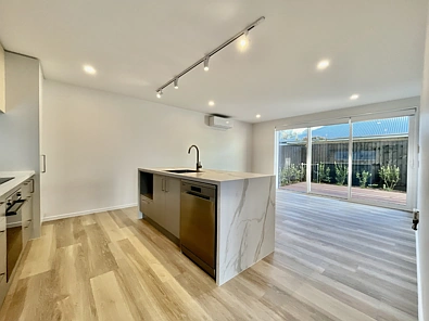 3 bedroom townhouse on Gloucester Street