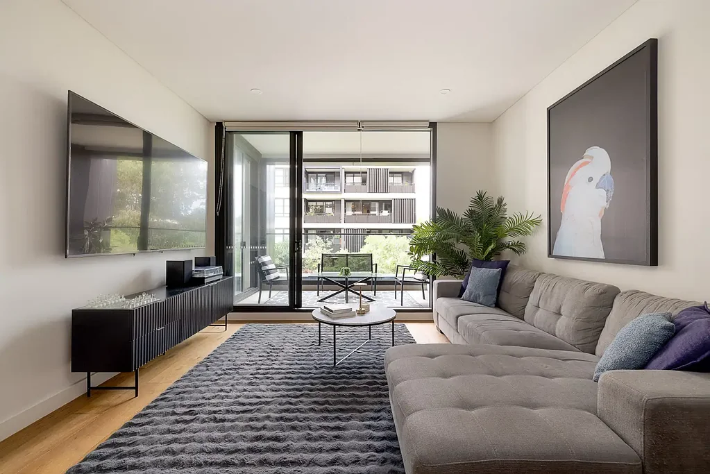 Contemporary lifestyle residence in Leichhardt Green precinct