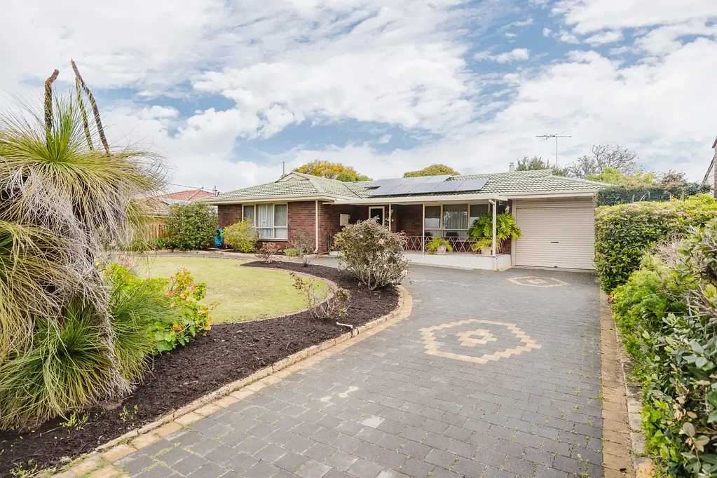 7 Rosmead Avenue, Beechboro, WA 6063