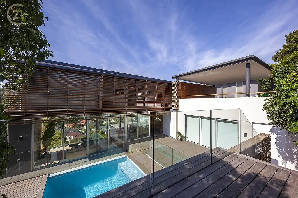 Architectural Masterpiece with Unobstructed District Views ** Available 31/10/2026 **