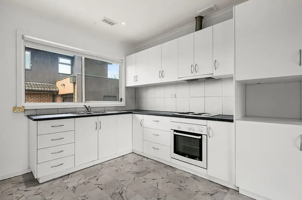 Low-maintenance Home In A Convenient Location!