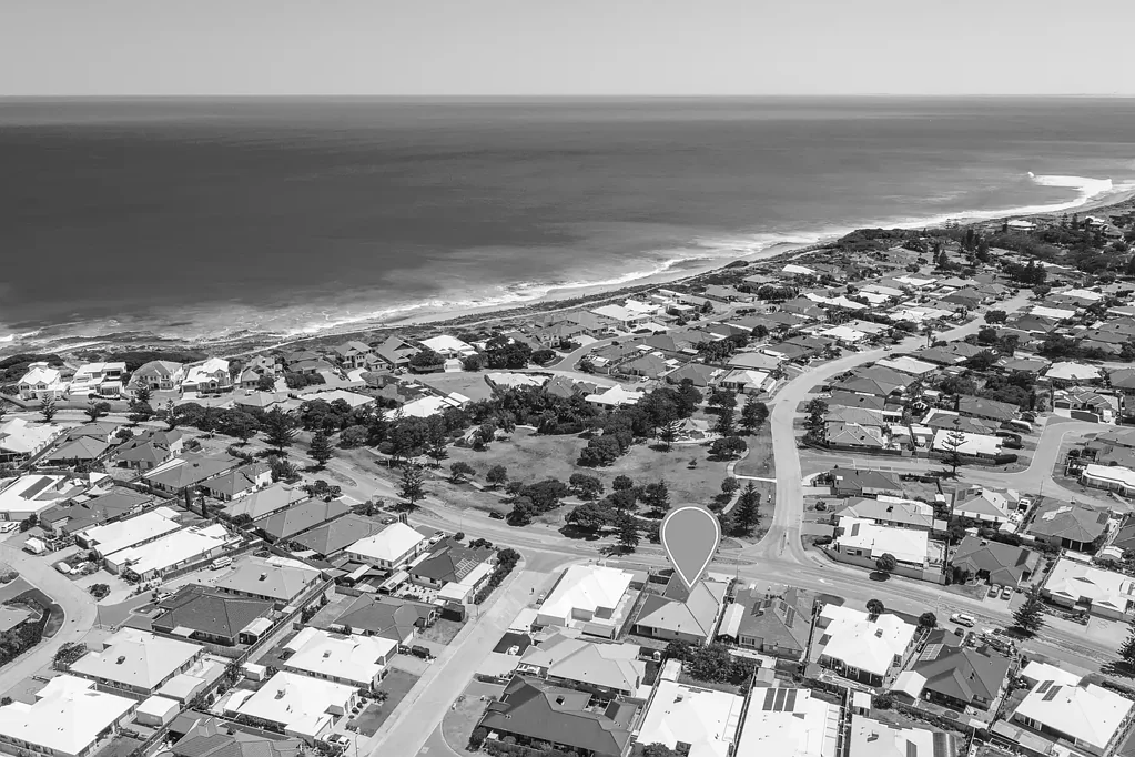 26 Boardwalk Boulevard, Halls Head, WA 6210