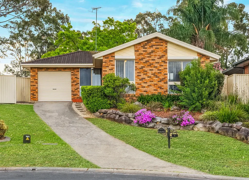 8 Lyell Place, Bow Bowing, NSW 2566