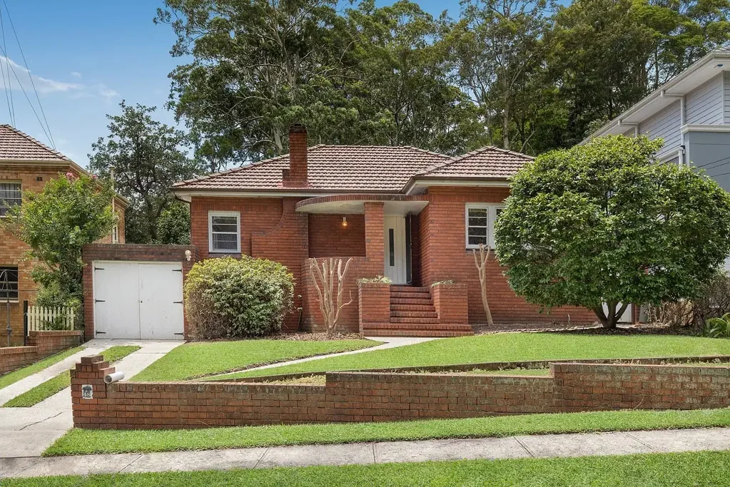 Spacious 4 Bedroom Family House