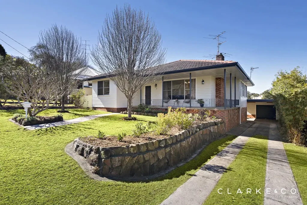 Bolwarra 4 Slaapkamer SPACE, COMFORT AND A PICTURESQUE OUTLOOK!