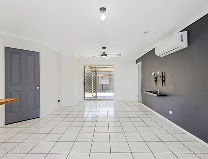 5 Hampshire Close, Heritage Park, Brisbane - Southern Region, 4房, 2浴, House