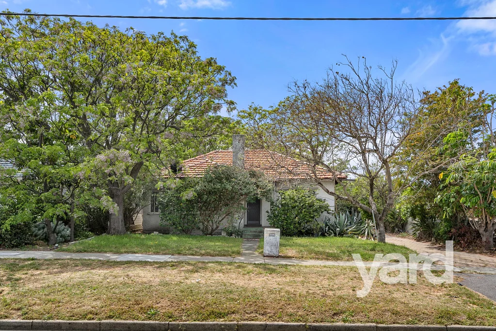 282 Carrington Street, Hilton, WA 6163