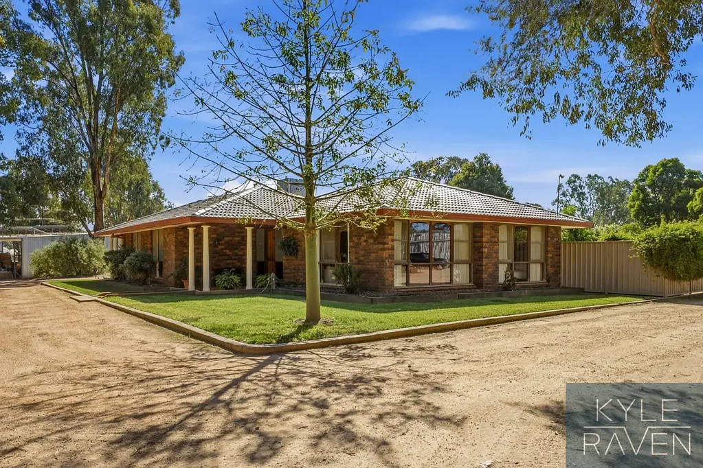 Oxley 4chambre LIFESTYLE HOME WITH DEVELOPMENT POTENTIAL